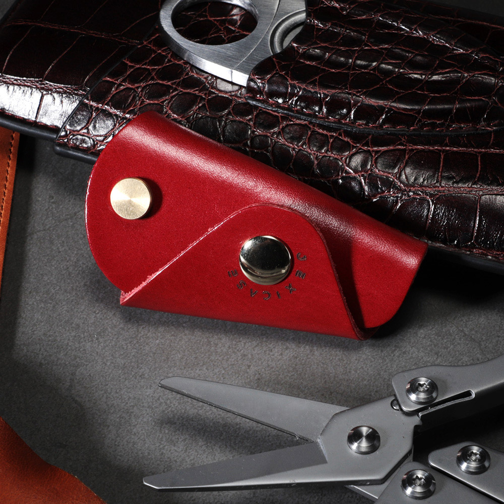 em compact key holder organizer