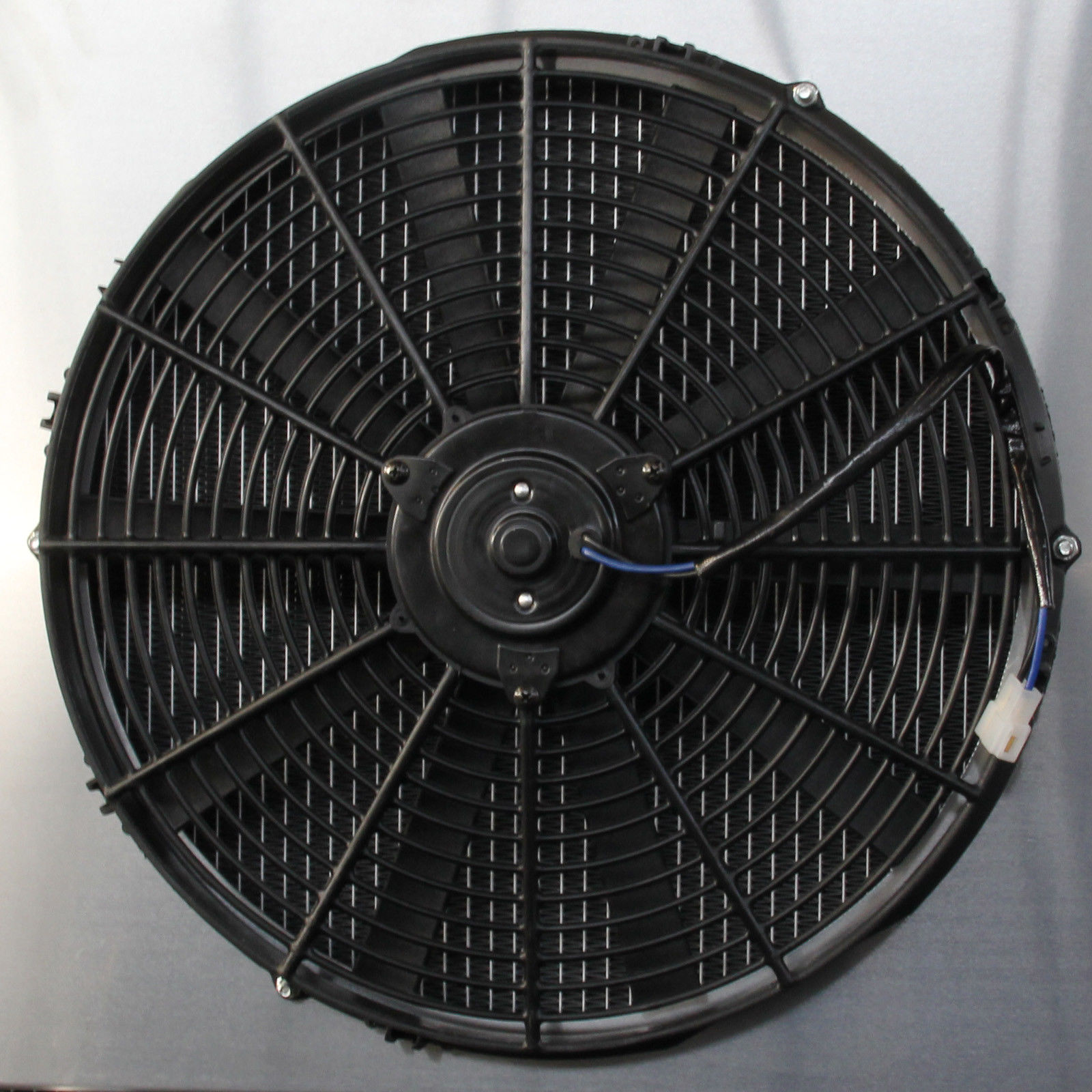 3 Row + Fan Shroud Aluminum Radiator For Jeep Wrangler YJ TJ 19872006