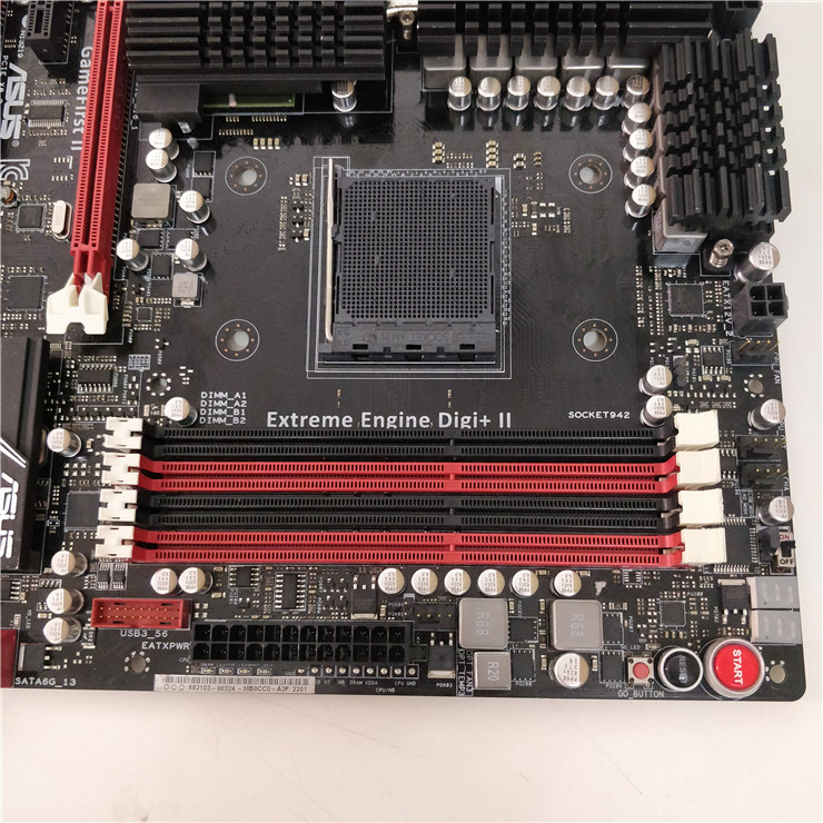 ASUS　Crosshair V formula Z　AM3+ ASUS Crosshair V Formula-Z ATX AMD Gaming Motherboard with 3