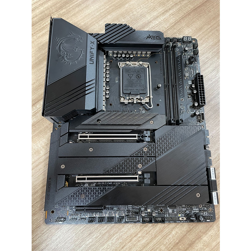 ビ*プ様 [新品][未開封]MSI MEG Z690 UNIFY マザーボード 8f2e381ba61ba970.jpg