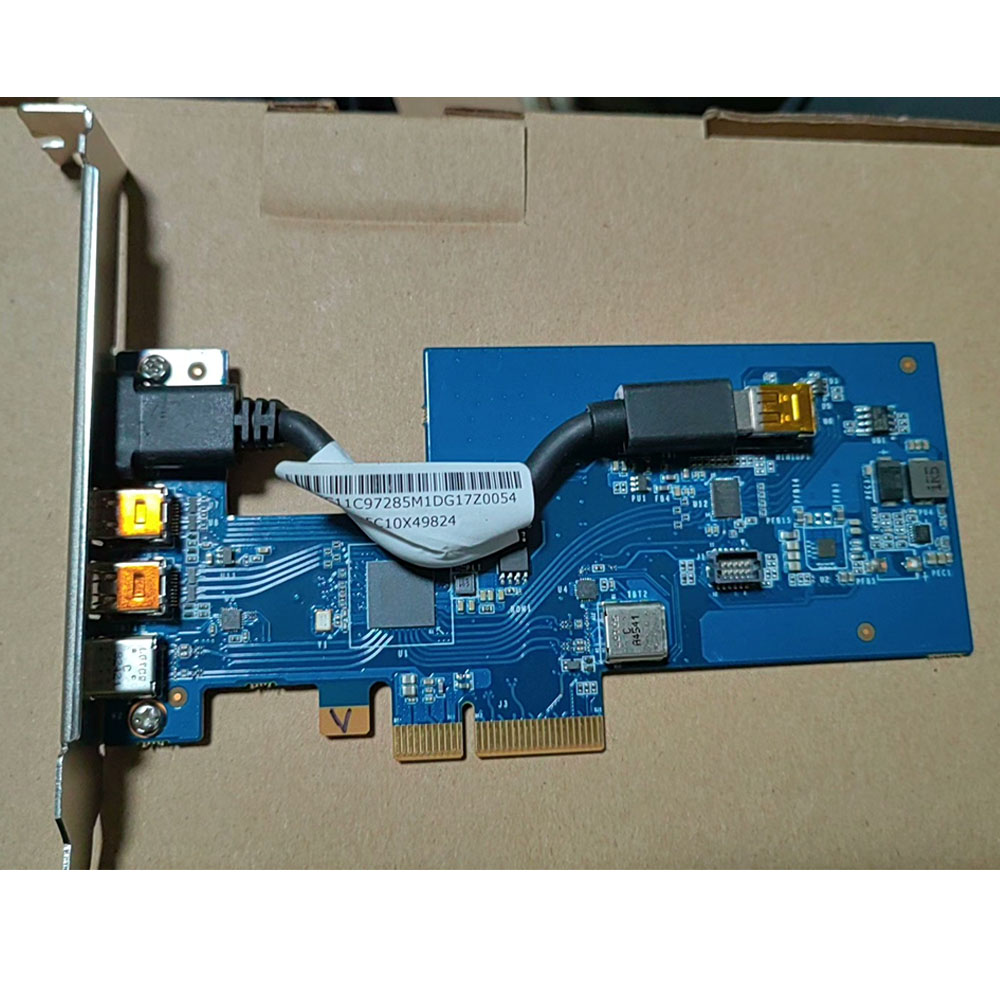 レノボThinkStation Thunderbolt 4 PCIe拡張カード