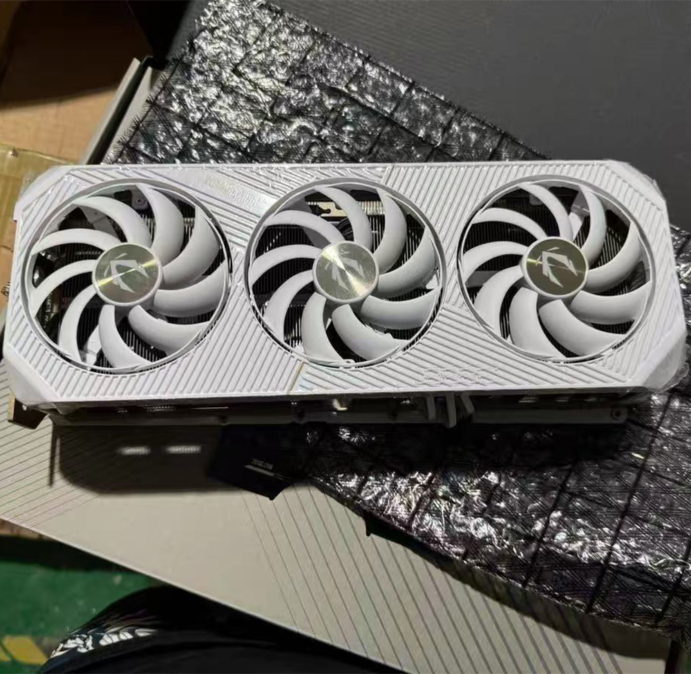 For Zotac RTX5090 SOLID Series Heatsink Cooling Fan or a bad PCB