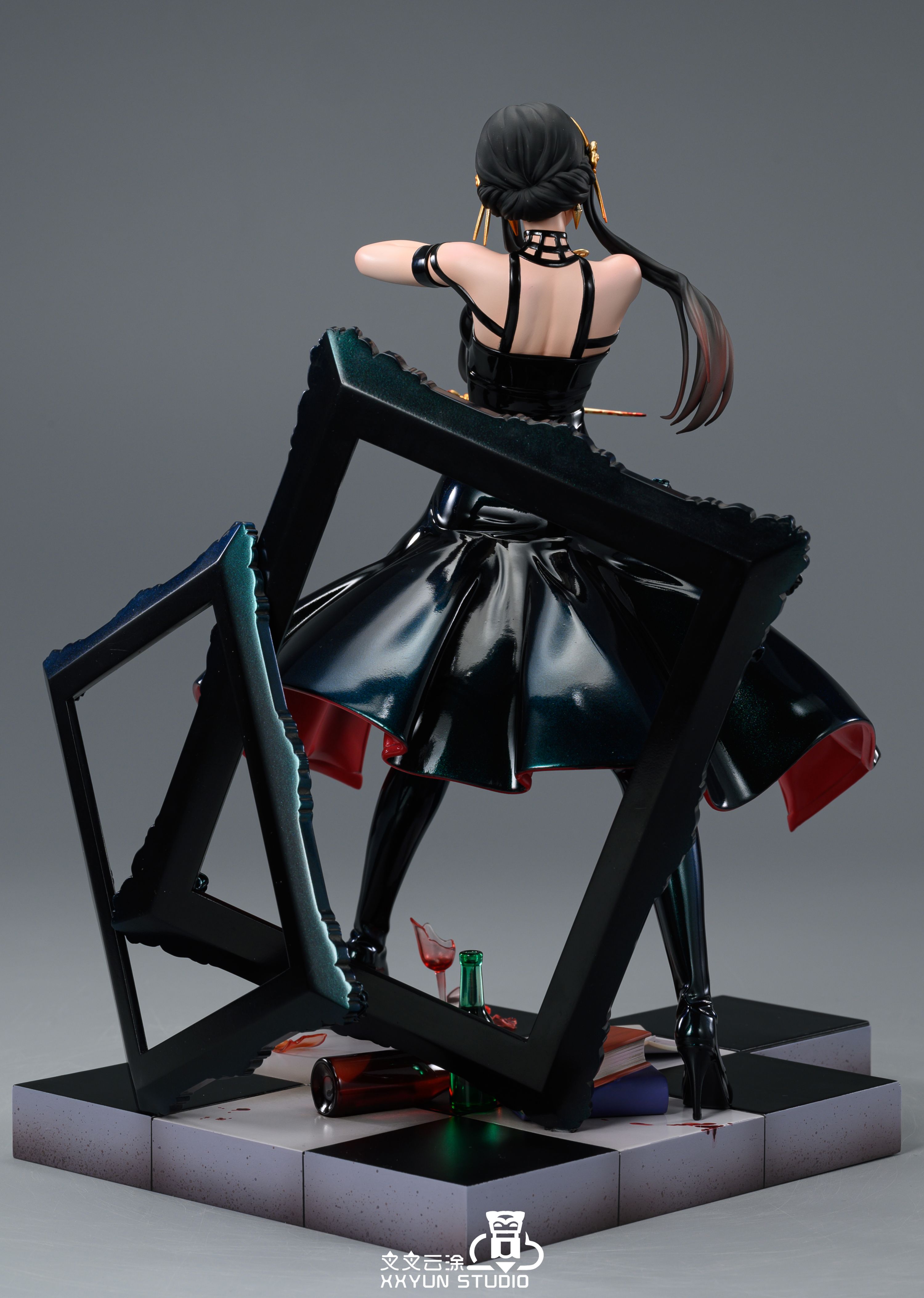 XXYun Studio SPY X FAMILY Yor Forger Resin Model Collection Statue