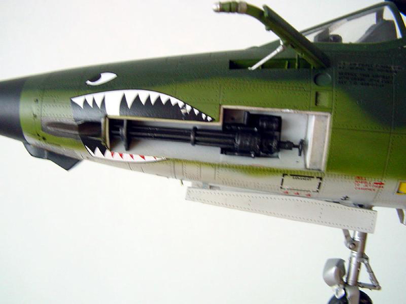 1/32 Republic F-105G Wild Weaselう Republic F-105G Wild Weasel 02202-1/32 Series-TRUMPETER（china）