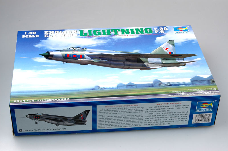 ベストセラー Trumpeter model (Plastic F.2A/F.6 Lightning BAC 1/32 02281 航空機・ヘリコプター