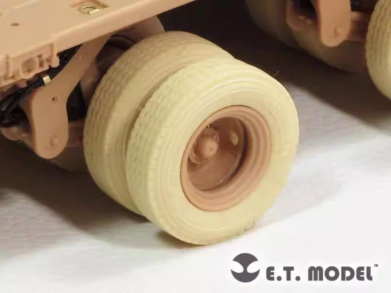 ET Model 1/35 ER35-042 U.S. M1000 HETS Weighted Road Wheels