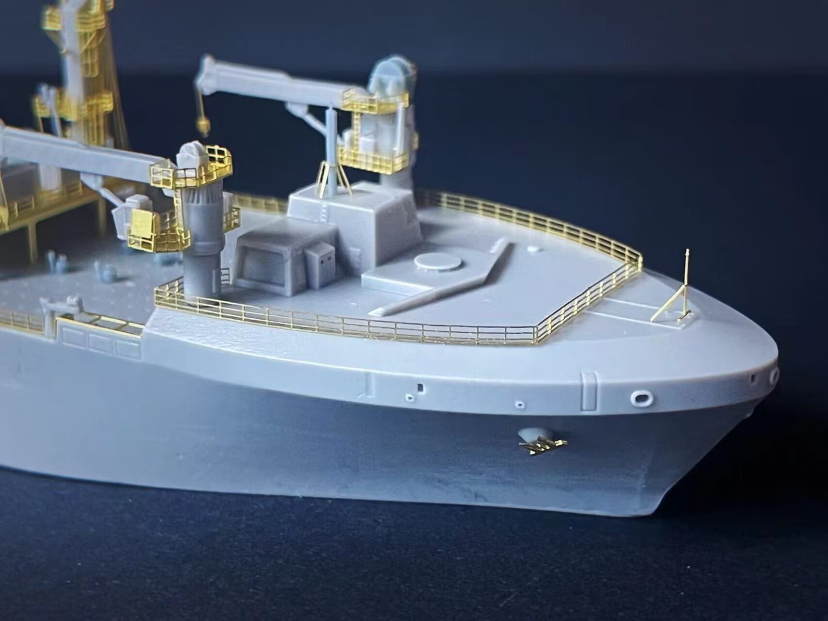 GOUZAO MDW-085 1/700 Italian Navy Vulcano Class Logistic