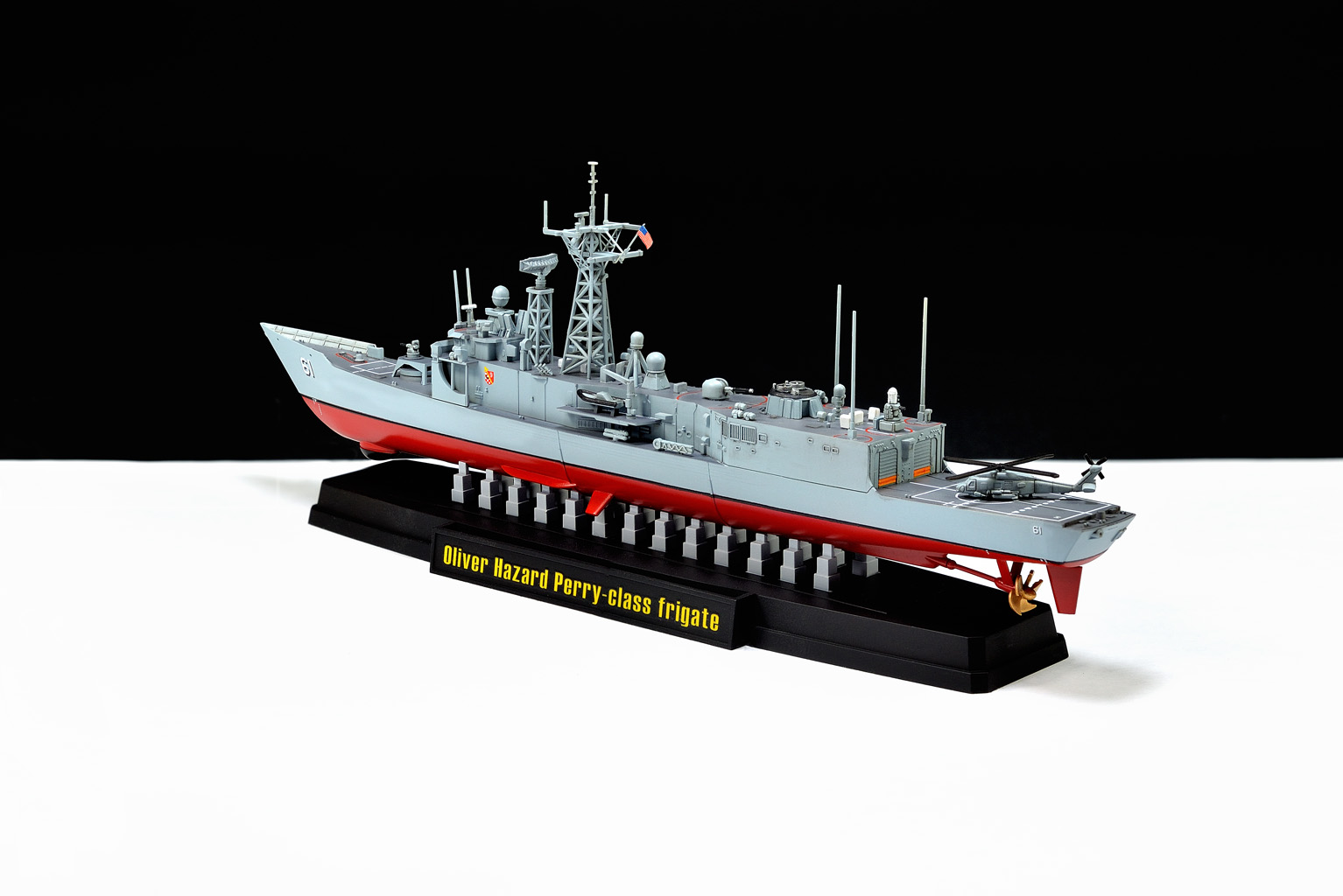 AFV Club 70007 1/700 US Navy Oliver Hazard Perry Class Frigate