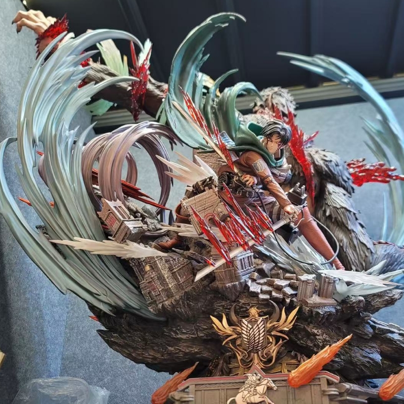 Hertz Studio Attack on Titan Levi·Ackerman Resin Statue VS Zeke