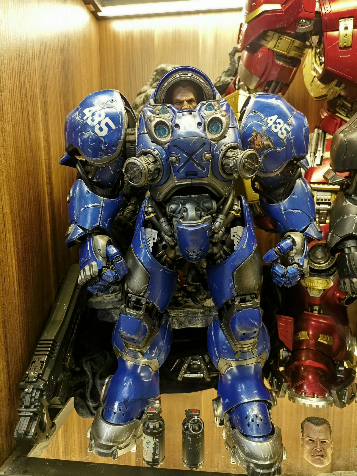サイドショウスタークラフト2タイカス1/6 Starcraft Tychus Sixth