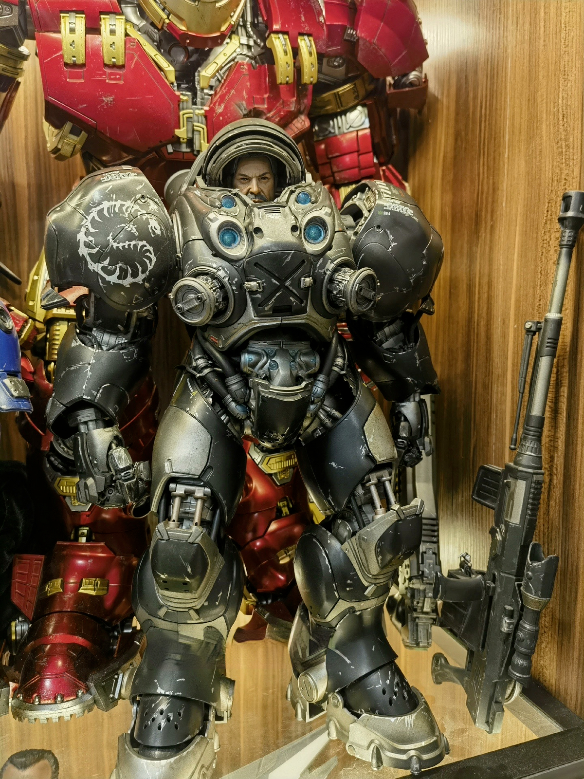Sideshow StarCraft James Eugene Raynor Tychus Findlay 1/6 Action