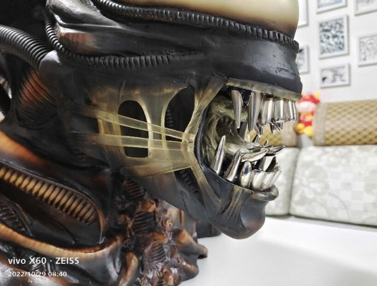 Sideshow ALIEN Xenomorph Parasite Bust Mythos Legendary