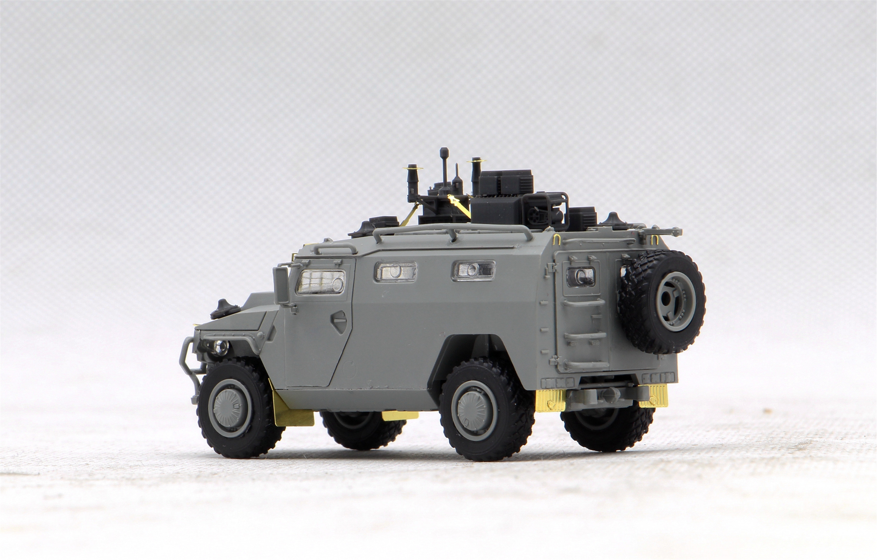 シューティングレスト RPG 72005 1/72 Russian GAZ-233114 Tiger-M Defense Drone