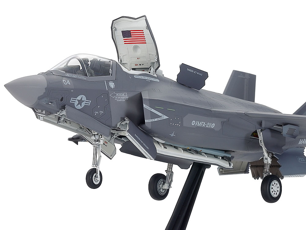 Tamiya TA60793 1/72 LOCKHEED MARTINR F-35 BLIGHTNING II War Bird