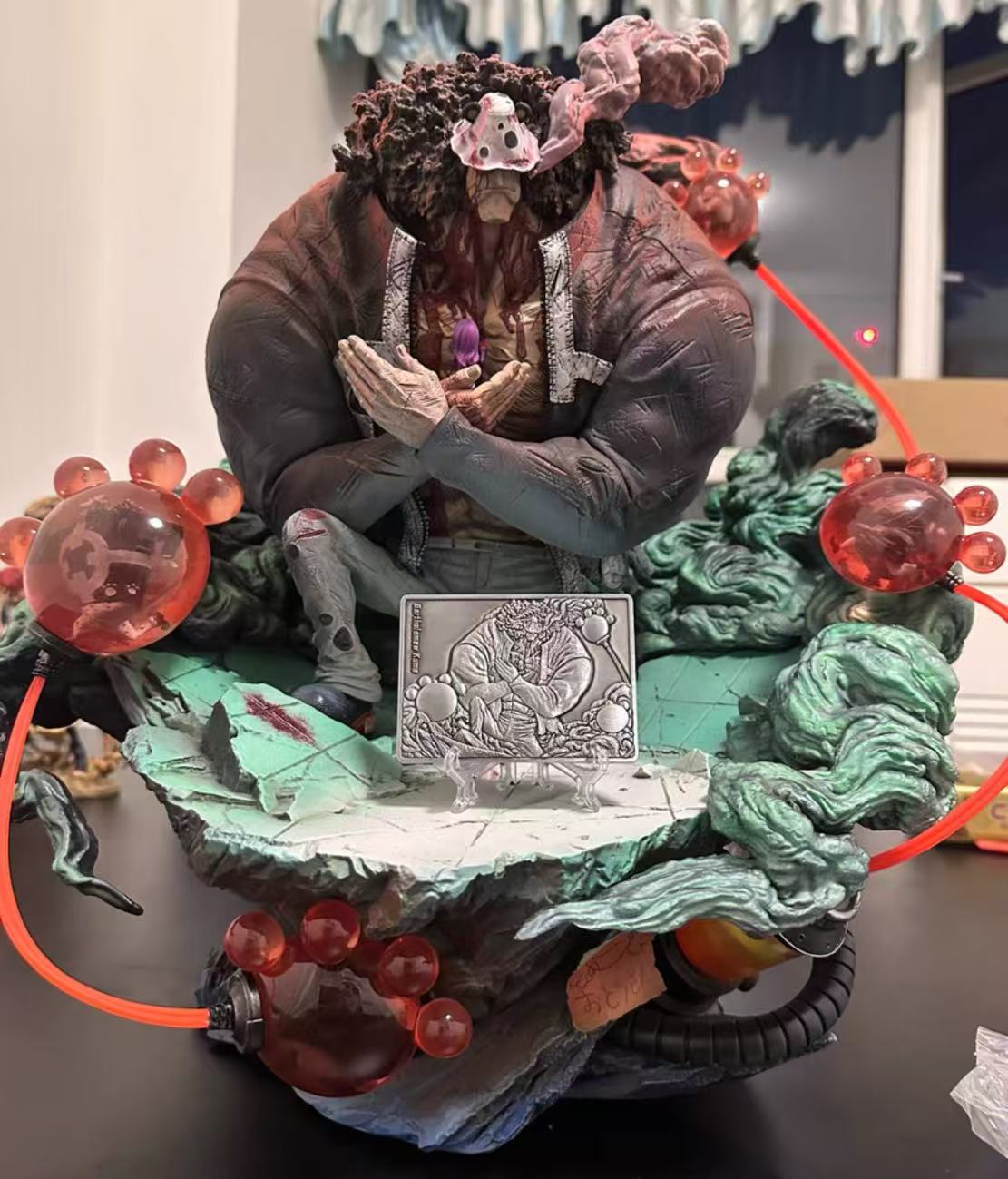 Super Bomb Studio One Piece Bartholemew Kuma Resin Statue In Stock