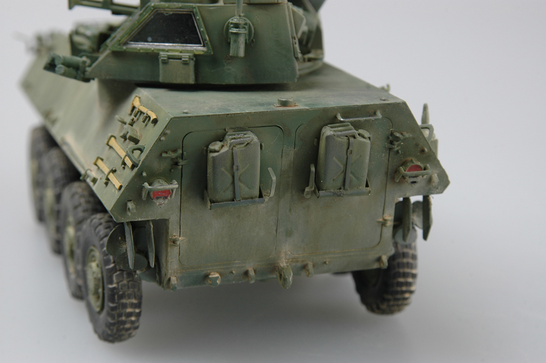 USMC LAV-AD LIGHT ARMORED VEHICLE-AIR DEFENSE 1/35 tank Trumpeter model ...