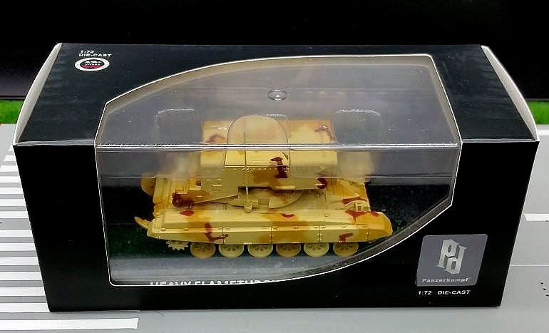 WWII RUSSIA TOS-1 1//72 diecast Model tube rocket tank