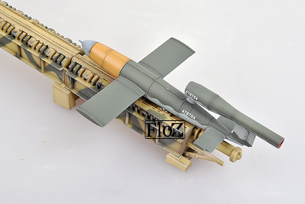 WWII GERMAN V1 ROCKET Missile 1/72 model finished non diecast MODEL