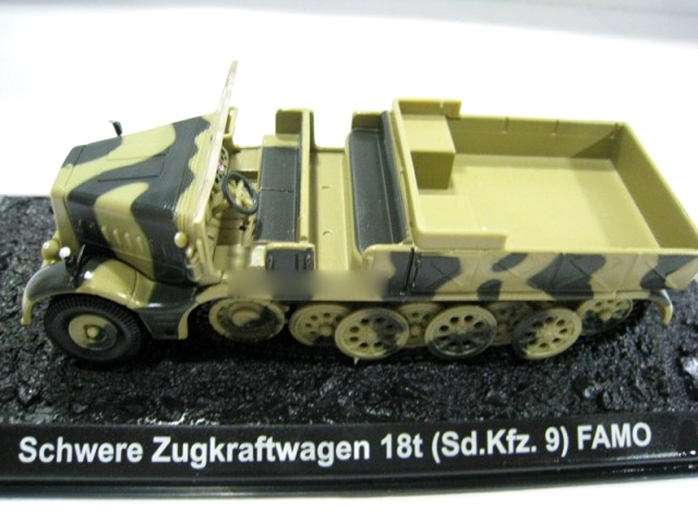 FAMO Schwere Zugkraftwagen 18t Sd.Kfz.9 Germany 1944-1//72 No34