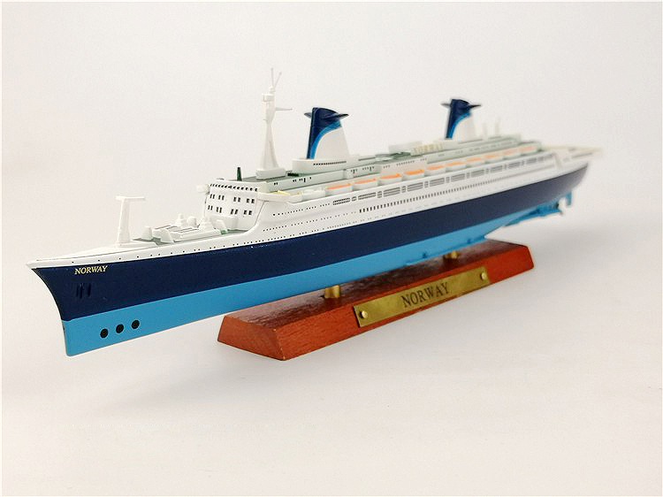 die cast boat