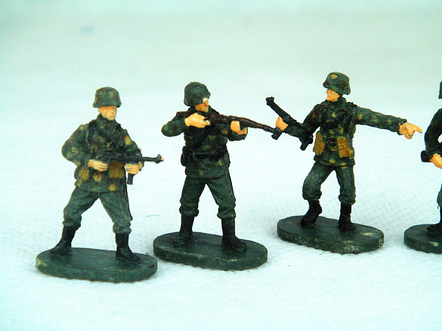 Models & Kits Soldiers, Figures P0410 German Military Men PMA 1:72 ...