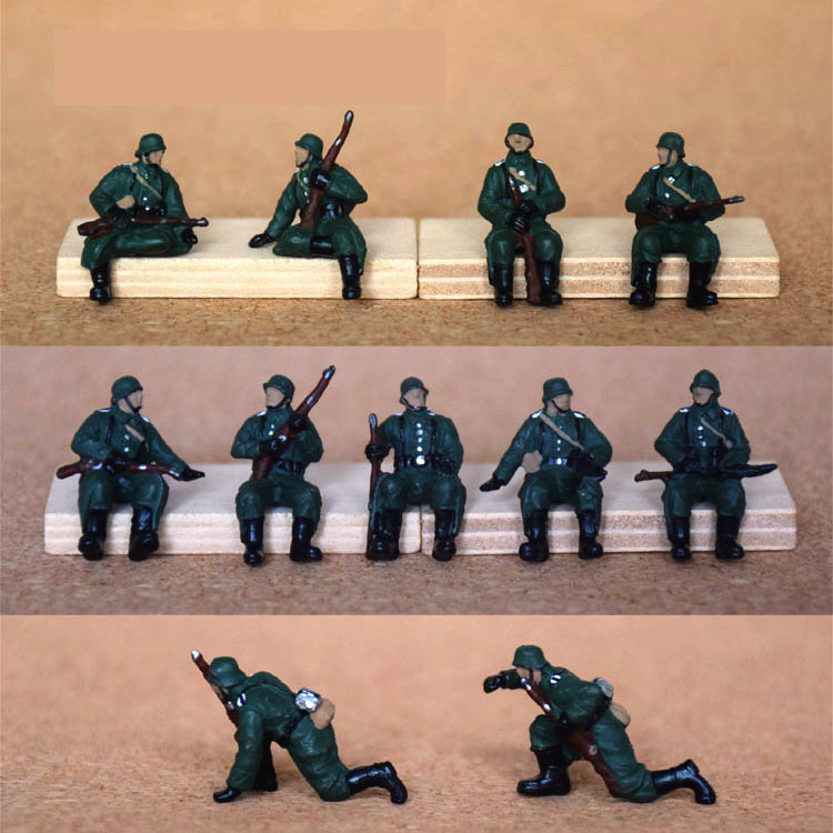 military scale figures