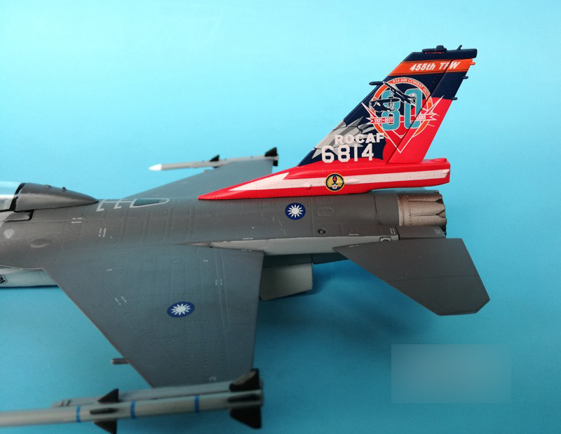 f 16 diecast