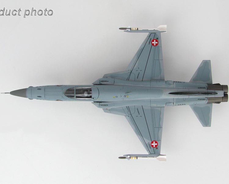No271 1/72 Northrop F-5E Tiger Ⅱ No271 1/72 Northrop F-5E Tiger Ⅱ Amazon.com: Hobby Boss F