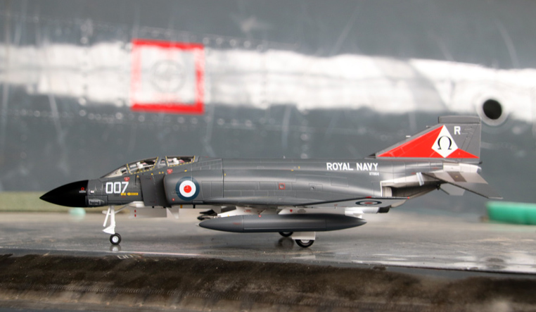 Amazon.co.jp: □ CORGI 1/48フォッカーDr.1 ドイツ軍航空隊 第