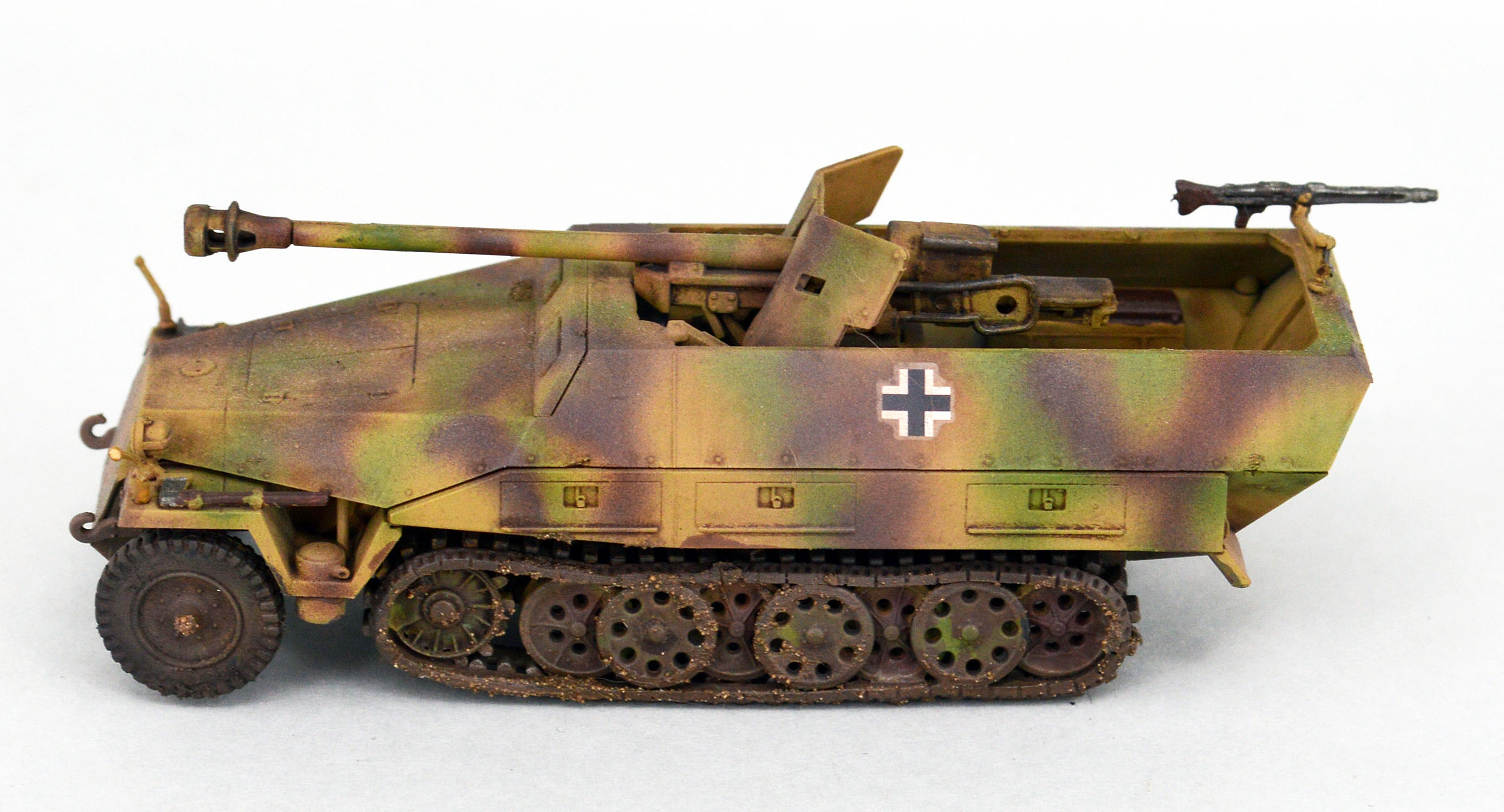 Toys & Hobbies WWII German Sd.Kfz.251/22 Ausf.d pak 40 half track FloZ ...