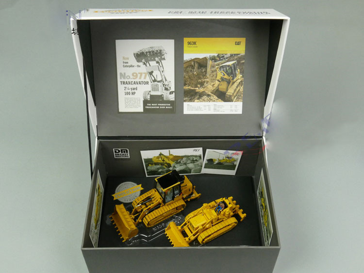 For DM Cat 977D Traxcavator and CAT 963K Track Loader 1/50