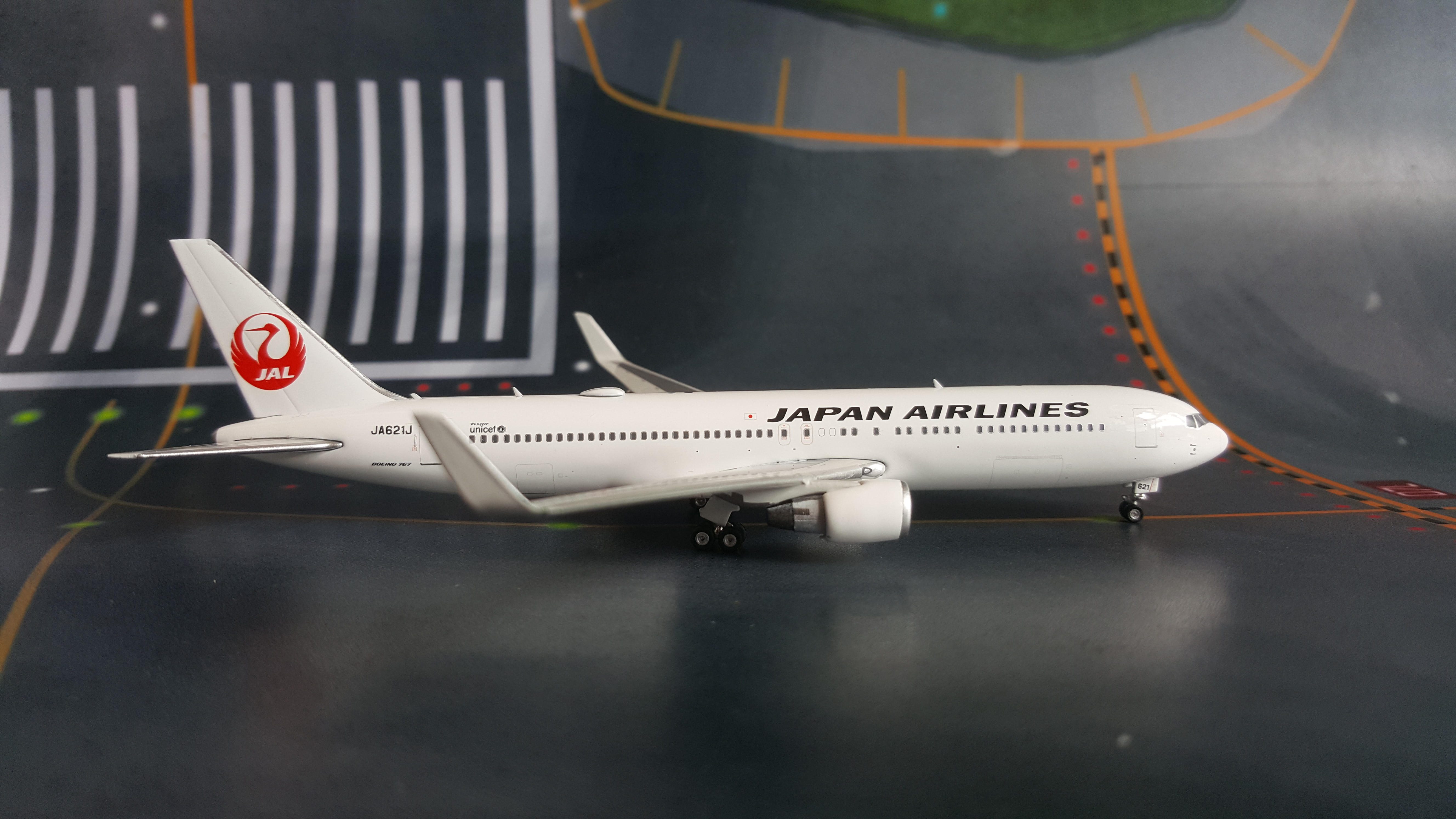 Amazon | Phoenix 1/400 完成品 JAL For Boeing B787-9 JA861J
