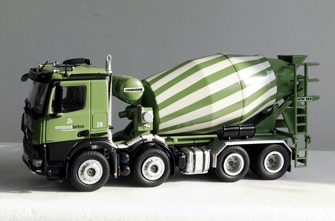 IMC 1/50 MERCEDES-BENZ AROCS BIGSPACE 8X4 / NOOTEBOOM