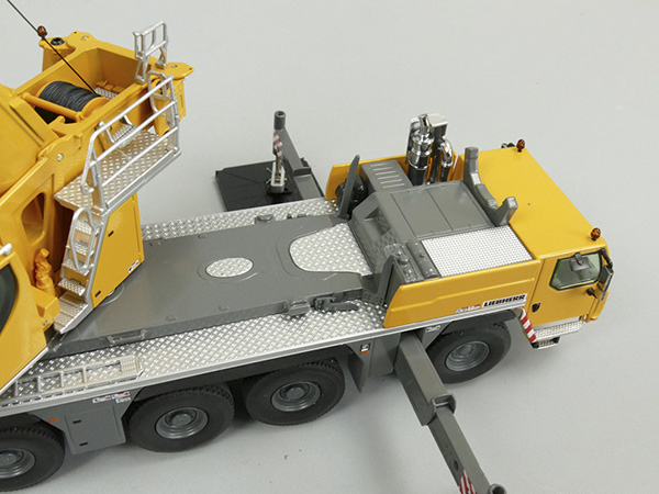 自動車 1/50 NZG LIEBHERR LTM1250 Amazon.com: NZG for Liebherr LTM 1250-5.1 959 Mobile Crane 1