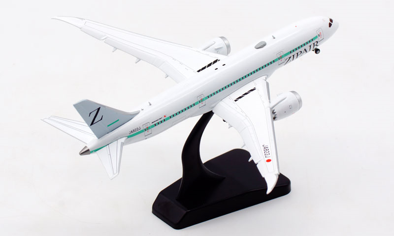 Aviation400 JAL Boeing787-8 JA823Jです。 1:400 Aviation400 JAL Japan Airlines B 787-800 JA823J 89148