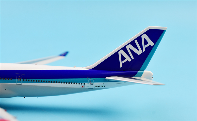 航空機・ヘリコプター ANA B747-400 JA8097 Aviation 全日空 ANA B747-400 JA8097 1/200 航空機・ヘリコプター