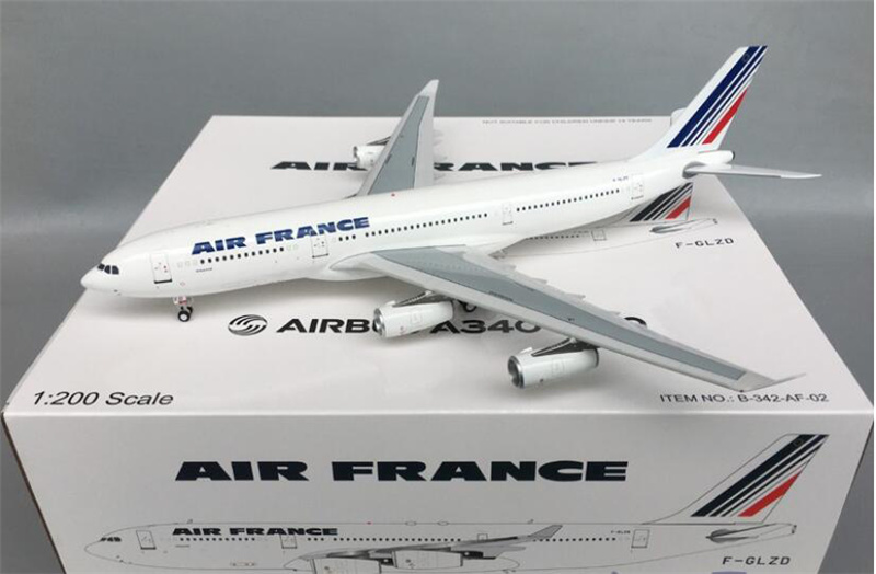 GULF AIR エアプレーンモデル　希少　Airbus A340 1/200 Gulf Air - A340-300 - (1:200) | Bader Models