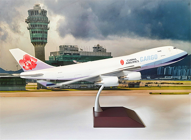 Boeing 747-400F Commercial Aircraft with Landing Gear 