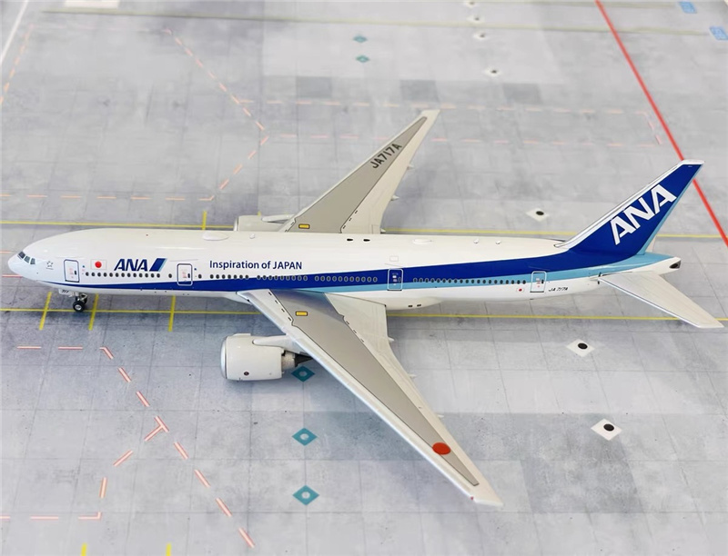 ANA 777-200ER 全日空 JA717A ph 1:400 2e18ebad71551bf6.jpg