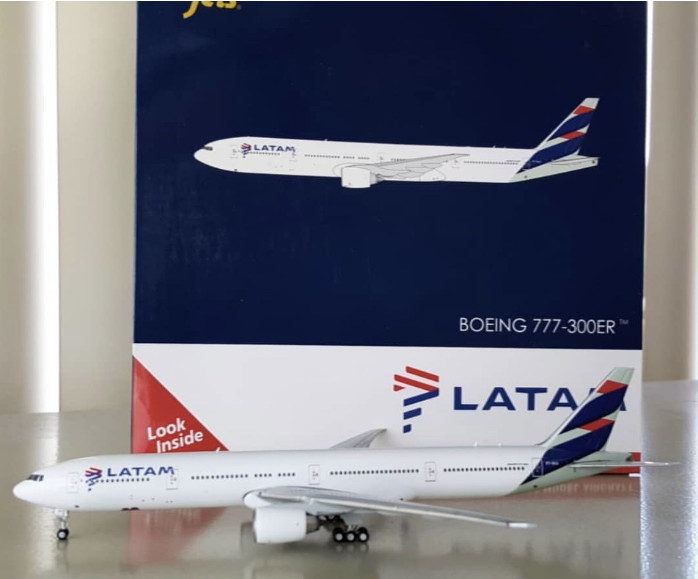 GeminiJets Chile Latam Airlines For Boeing B777-300ER PT-MUI