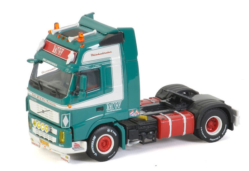WSI 1/50 MOONEYES VOLVO FH4 4x2 BOXトレーラ WSI 1/50 MOONEYES