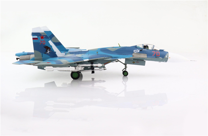 HOBBY MASTER 1/72 Sukhoi Su-33 Flanker-D Russian Navy Red 70