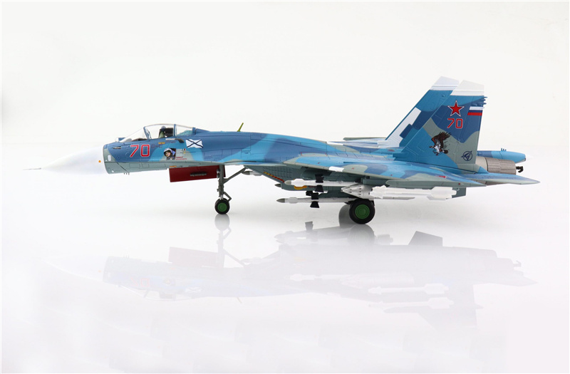 【未使用品】HOBBYMASTER SU-33 FLANKER D HA6407 HOBBY MASTER 1/72 Sukhoi Su-33 Flanker-D Russian Navy Red 70