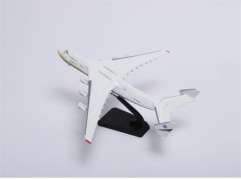 Blue Wings 1:400 ブラン アントノフ AN225 軍事輸送機 Blue wings Antonov AN-225 Mriya CCCP-82060 Interactive