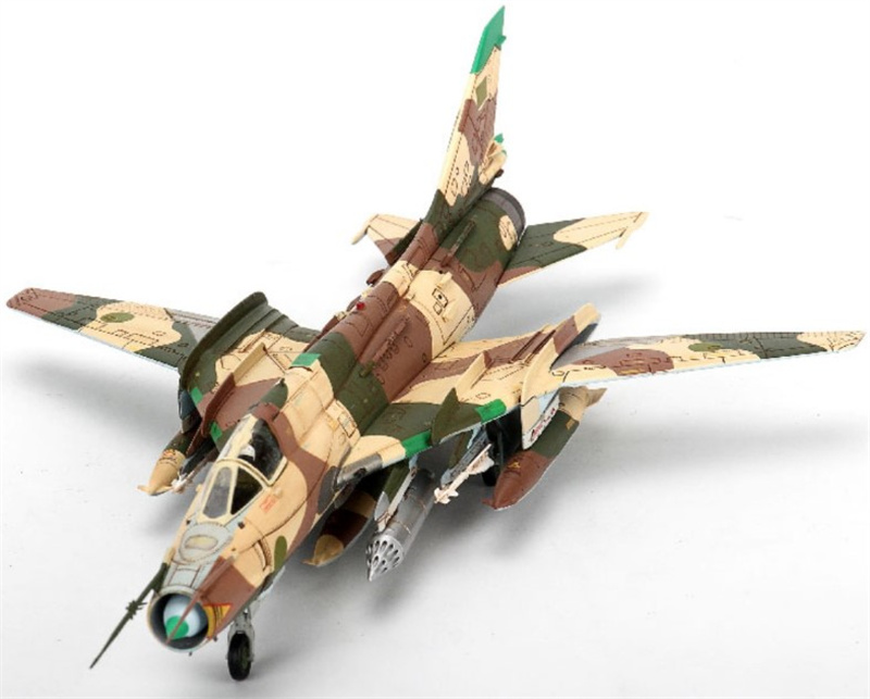 JC Wings 1:400 空軍 AN-26 救難機 LH4327 Ukrainian Air Force 乌克兰空军Antonov An-26 08 JC