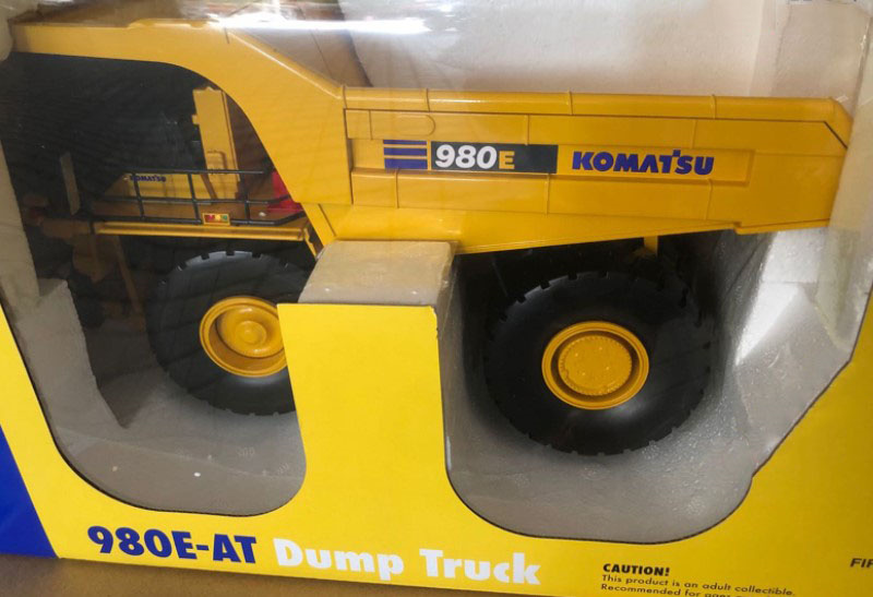 KOMATSU 980E-5AT ダンプトラック 1:50 Komatsu 980E-5AT Dump Truck