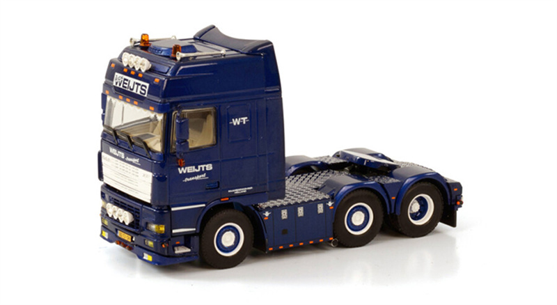 ミニカー WSI DAF XF 95 SPACE CAB 9df751af6cf971bd.jpg