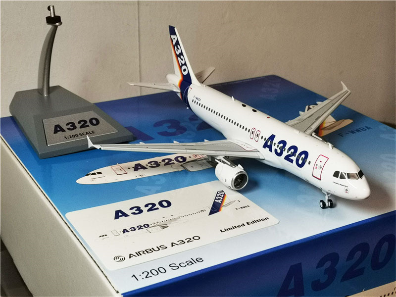 航空機・ヘリコプター Aviation 1:200 A320 F-WWIQ b5b5e614e5e7c487.jpg