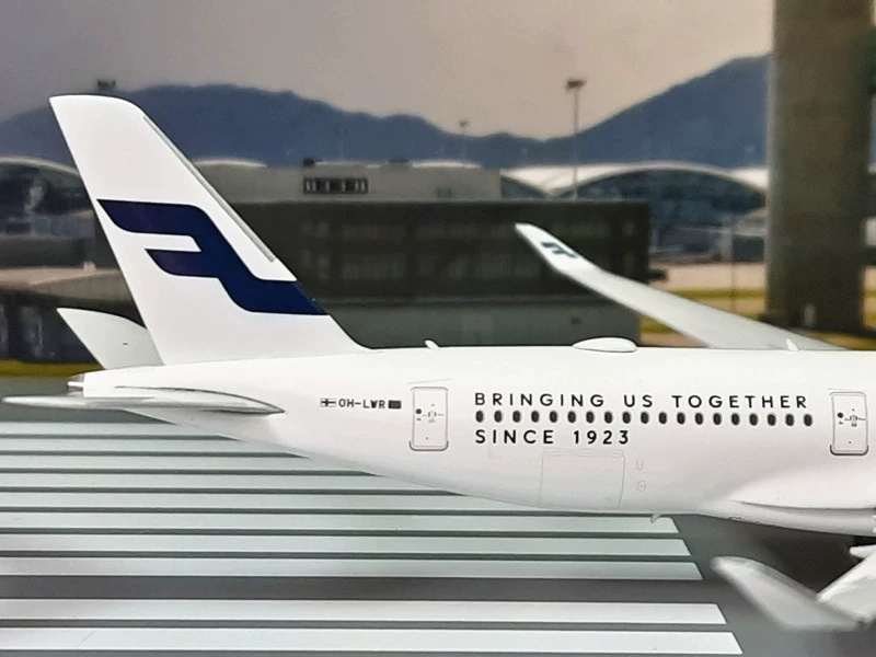 航空機・ヘリコプター Phoenix 1/400 FINNAIR A350 1:400 Phoenix FINNAIR AIRBUS A350-900 Passenger Airplane