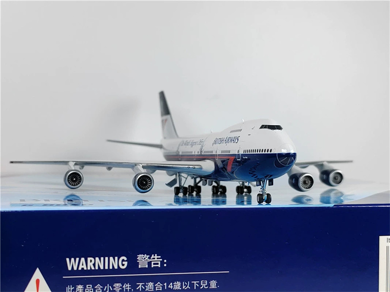 ホビー・楽器・アート boeing747 1/400 1/400 B747-400 ANA 国際線ラストフライト ドアオープン 地上